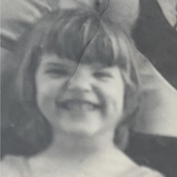 Meet your Posher, Suzi - Picture 5 of 7